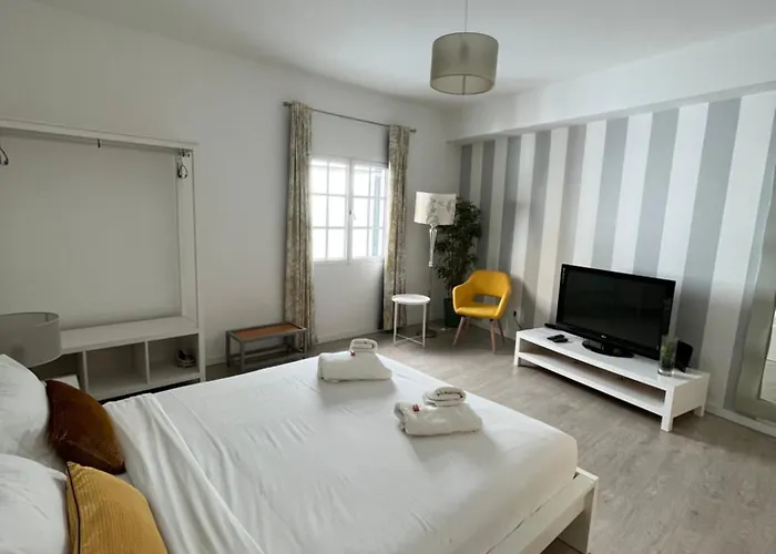 Charming * Funchal (Madeira)